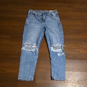 American Eagle Outfitters Men's Light Blue Ripped Jeans